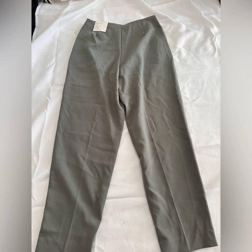 High-Rise Tailored Trousers - A New Day Olive size 8 - Picture 5 of 8